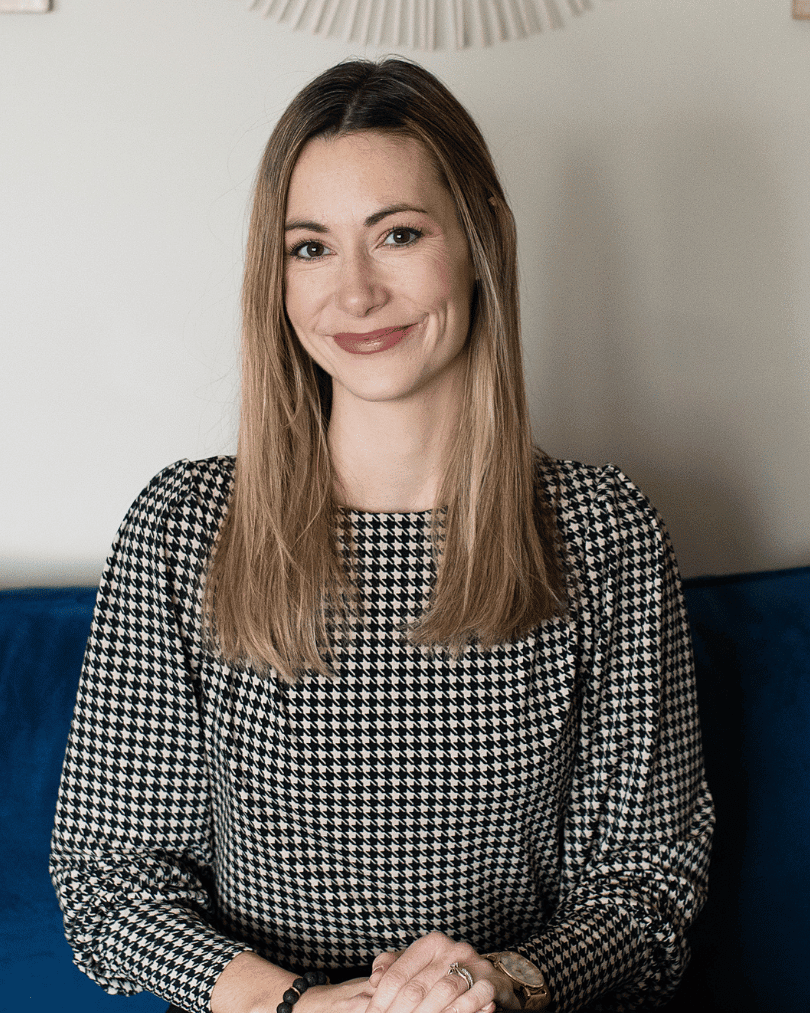 4 Victoria Hamilton, BScN, IBCLC, PMH-C Registered Nurse Psychotherapist