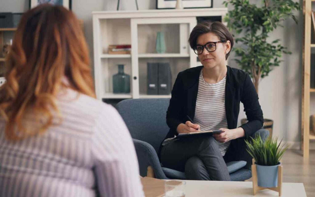 can registered nurses perform psychotherapy in ontario?