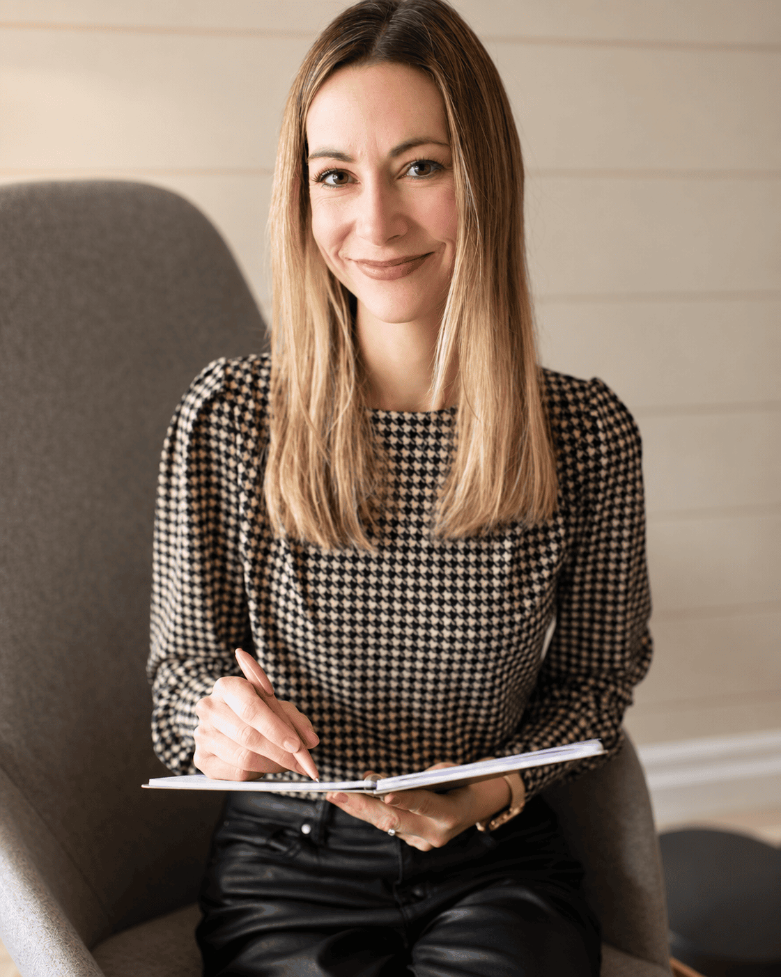 victoria hamilton, owner of attuned therapy + wellness kincardine victoria hamilton, founder of attuned therapy + wellness kincardine ontario